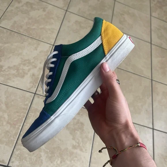 Multi Color/Color Block Vansz 9.5. Vans Old Skool. - Picture 2 of 5